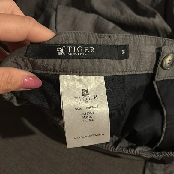 tiger of sweden lightweight pleated terrace jogger trousers - Picture 6 of 6